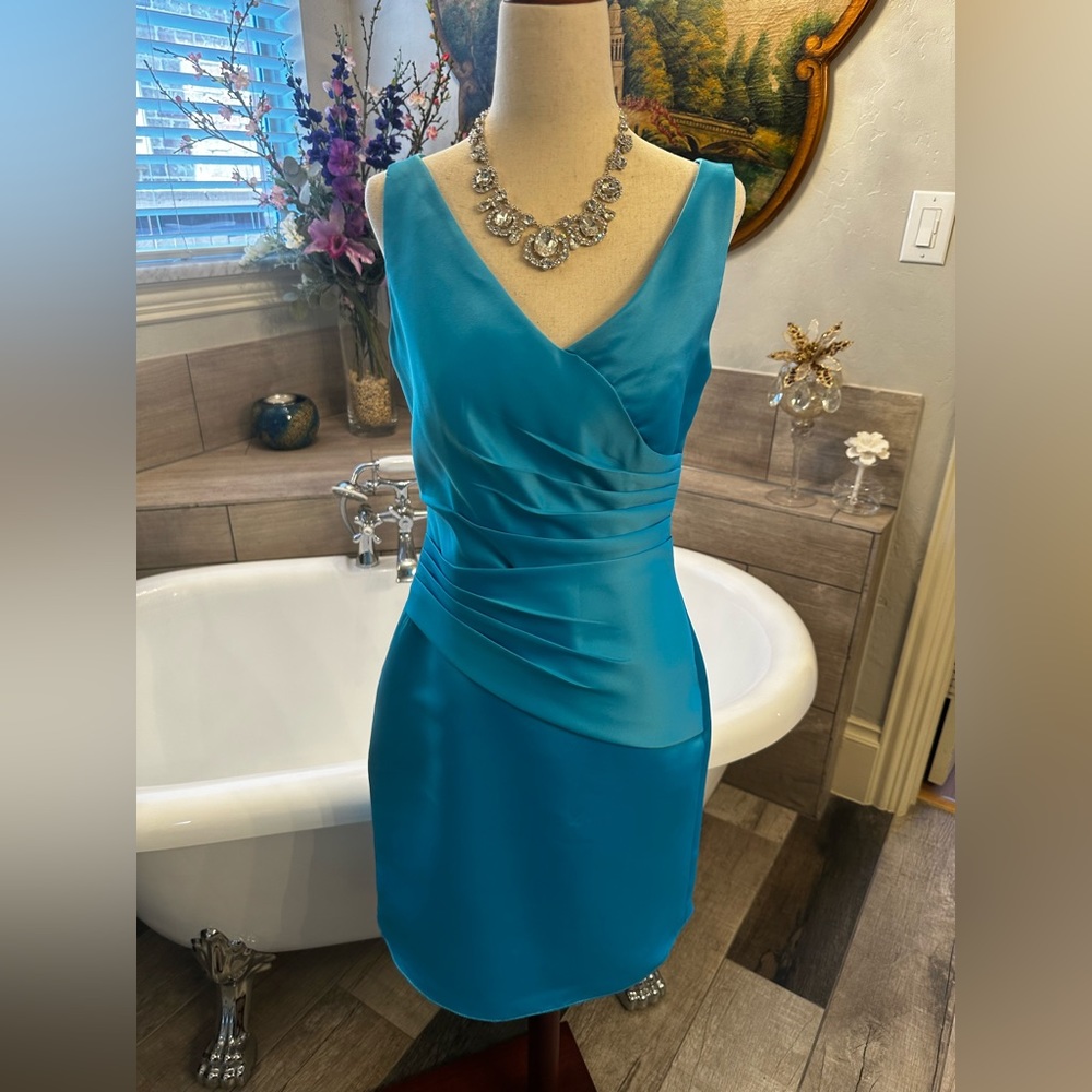 Edan Maids Electric Blue Bridesmaid or Wedding Dress Sexy and Fitted 6 - Picture 4 of 15